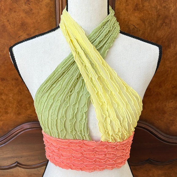 SHEIN Colorful Ruffled Halter Top - Picture 3 of 15
